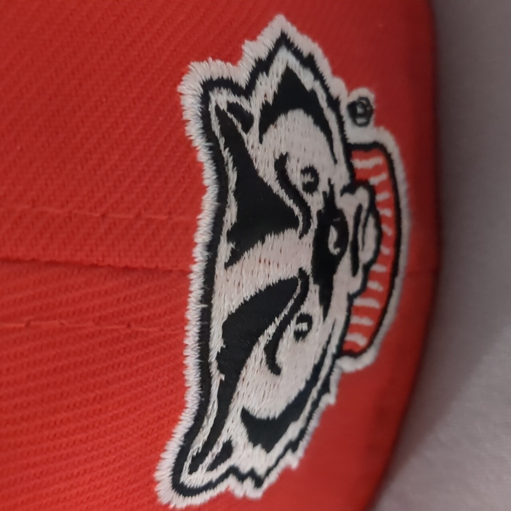 Wisconsin Badgers Top Of The World fitted hat - Picture 7 of 15